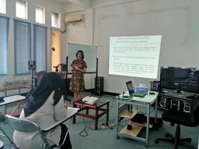 PRIVATE CLASS OF PUBLIC SPEAKING